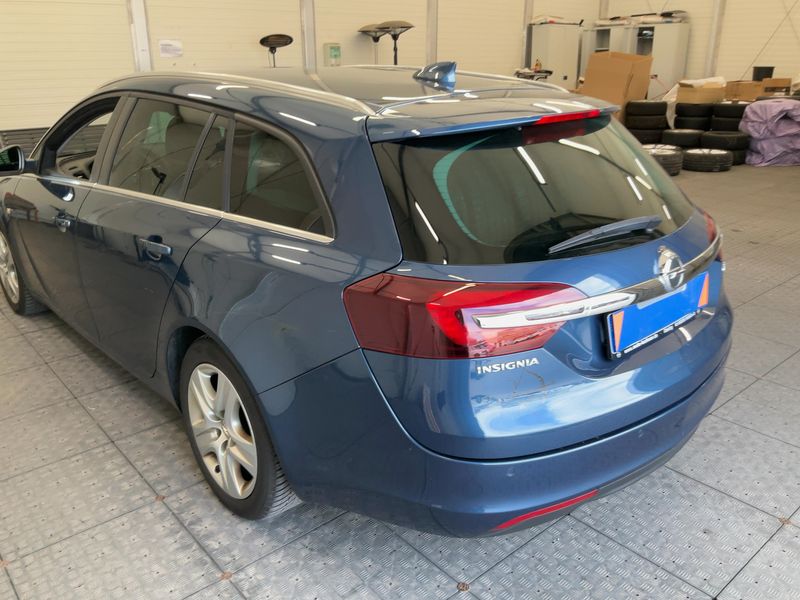 Opel Insignia Sports Tourer 1.6 CDTI DPF Business Innovation 2017 – снимка 6