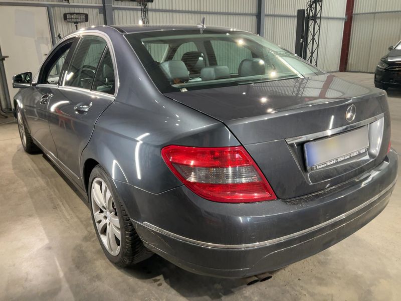 Mercedes-Benz C-Klasse C 180 Kompressor Avantgarde 2010 – снимка 6