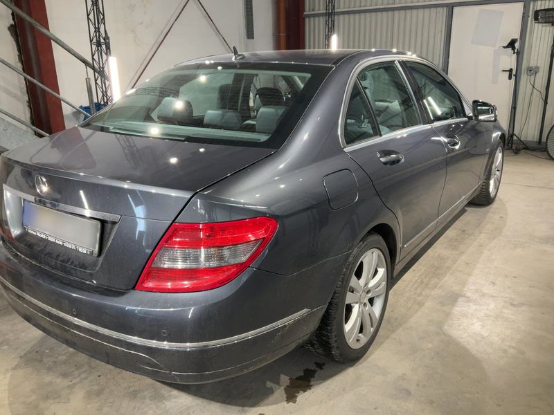 Mercedes-Benz C-Klasse C 180 Kompressor Avantgarde 2010 – снимка 8