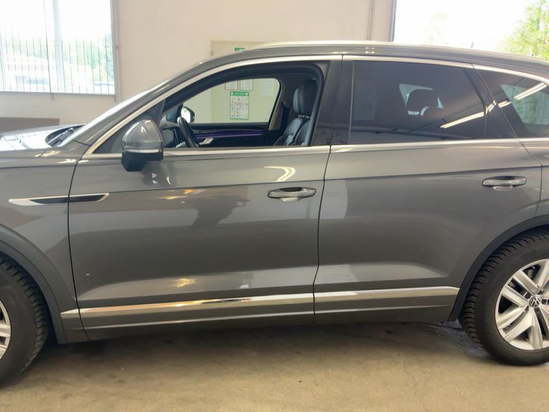 Volkswagen Touareg 3.0 V6 TDI Atmosphere 4Motion 2021 – снимка 4