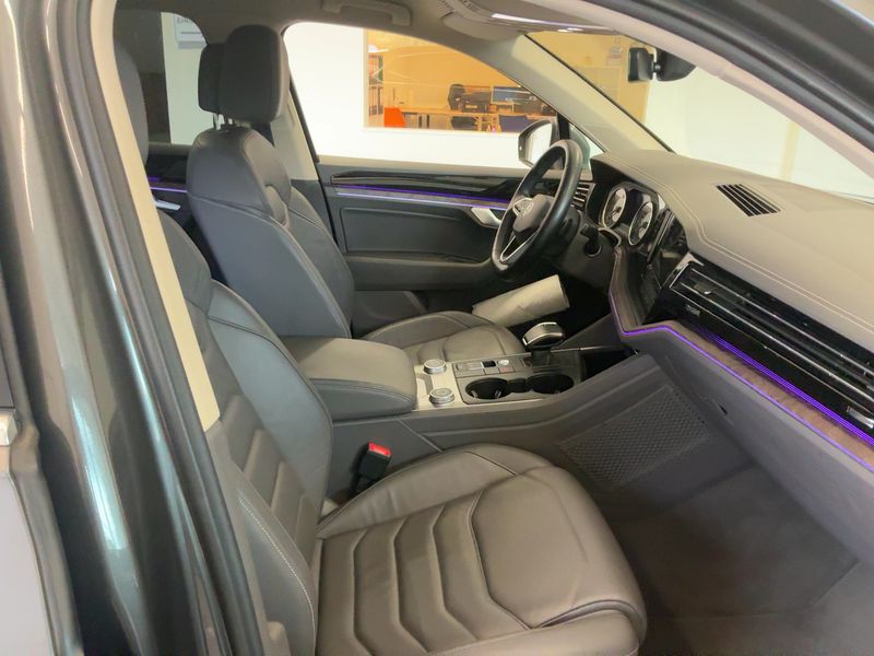 Volkswagen Touareg 3.0 V6 TDI Atmosphere 4Motion 2021 – снимка 16
