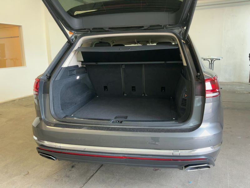 Volkswagen Touareg 3.0 V6 TDI Atmosphere 4Motion 2021 – снимка 15
