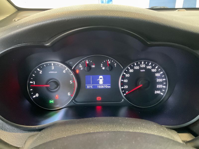 Kia Carens 1.7 CRDi Cool 2013 – снимка 4