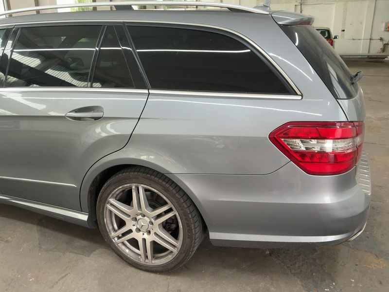 Mercedes-Benz E-Klasse E 300 Hybrid T BlueTEC Avantgarde 2012 – снимка 6