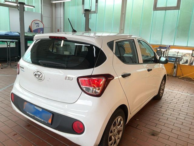 Hyundai i10 1.0 Basis 2017 – снимка 8