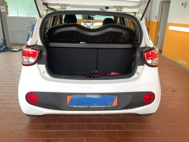 Hyundai i10 1.0 Basis 2017 – снимка 15