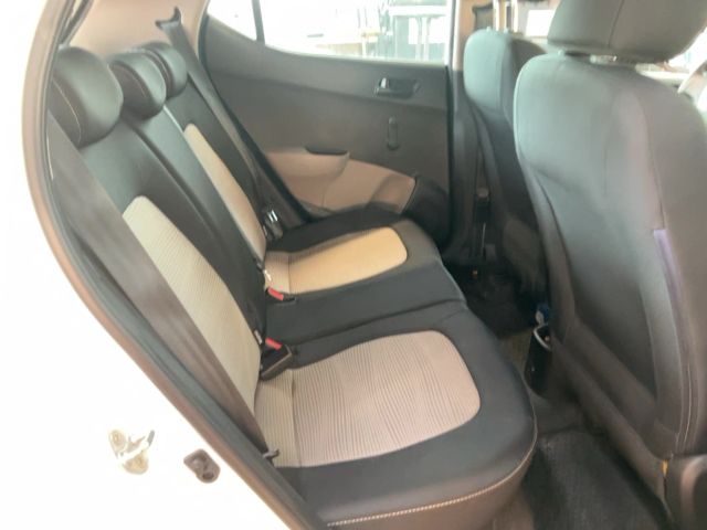 Hyundai i10 1.0 Basis 2017 – снимка 19