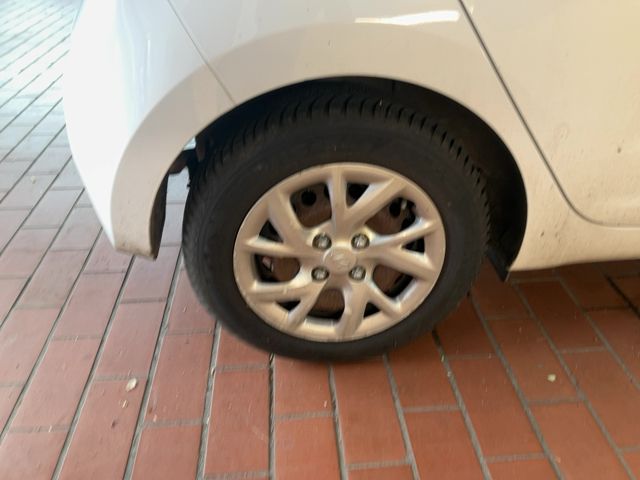 Hyundai i10 1.0 Basis 2017 – снимка 9