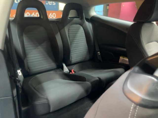 Volkswagen Scirocco 2.0 TDI BlueMotion Tech 2013 – снимка 19