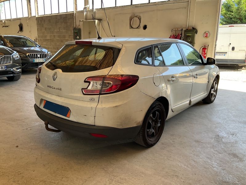 Renault Megane 1.5 dCi Life 2015 – снимка 2