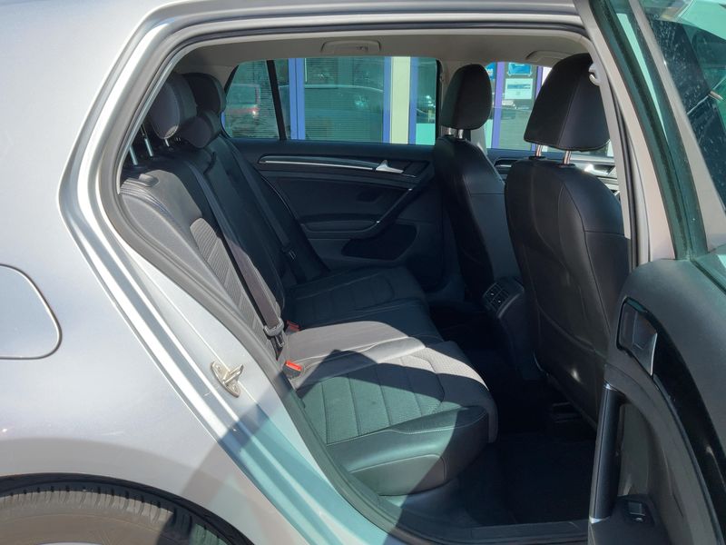 Volkswagen Golf VII 1.6 TDI Highline BlueMotion Tech 2015 – снимка 20