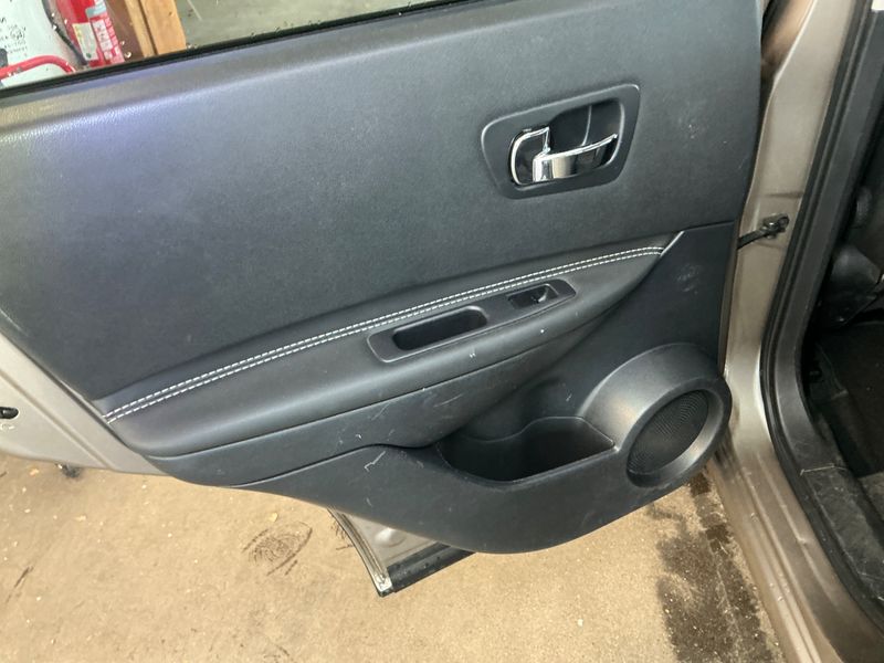 Nissan Qashqai 2.0 dCi 360 4x4 2013 – снимка 25