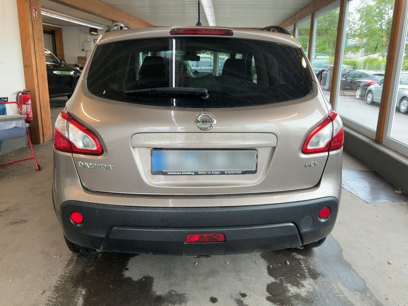 Nissan Qashqai 2.0 dCi 360 4x4 2013 – снимка 7