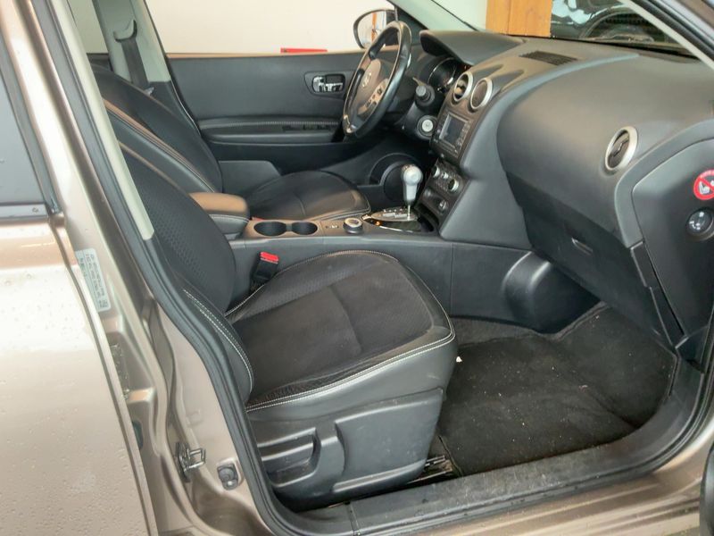 Nissan Qashqai 2.0 dCi 360 4x4 2013 – снимка 17