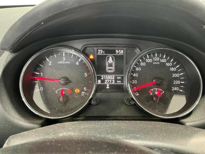 Nissan Qashqai 2.0 dCi I-Way 2011 – снимка 4