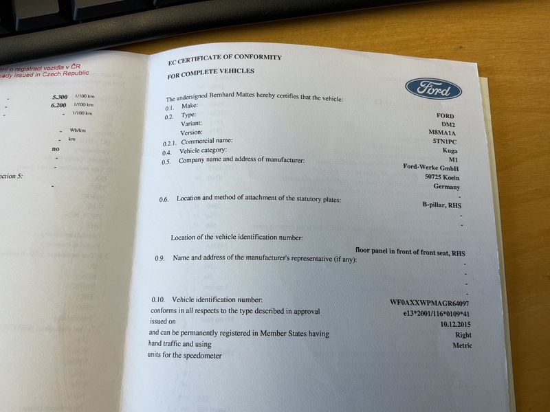 Ford Kuga 1.5 EcoBoost Titanium 2016 – снимка 21