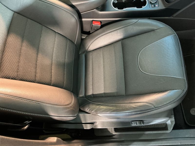 Ford Kuga 1.5 EcoBoost Titanium 2016 – снимка 25