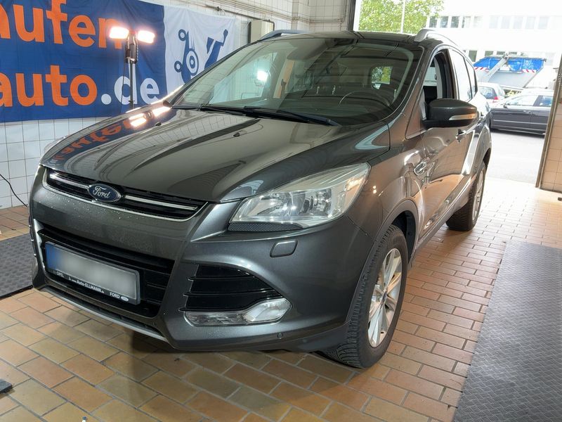 Ford Kuga 1.5 EcoBoost Titanium 2016 – снимка 1