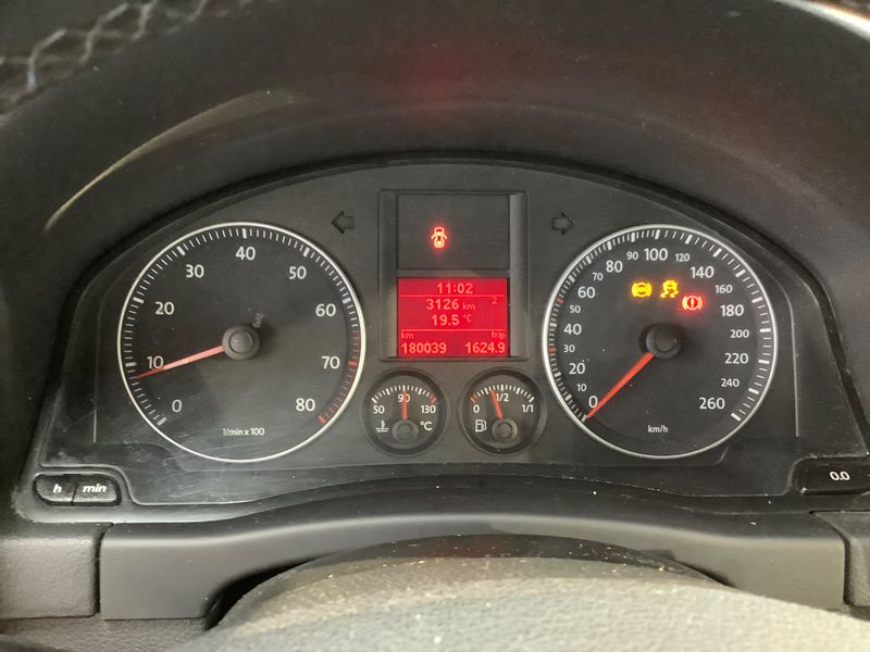 Volkswagen Golf V Plus 1.6 FSI Tour 2007 – снимка 4