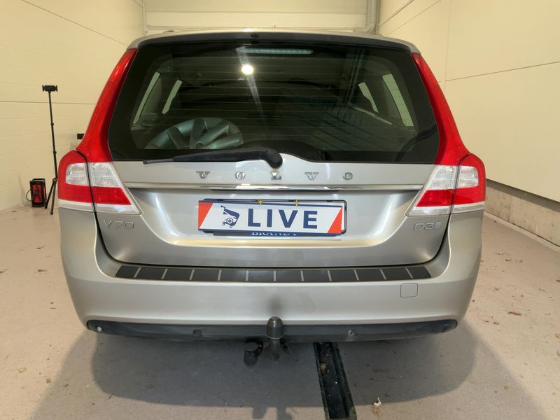 Volvo V70 2.0 D3 Momentum 2015 – снимка 7