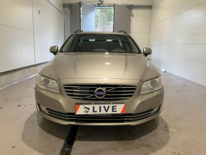 Volvo V70 2.0 D3 Momentum 2015 – снимка 14