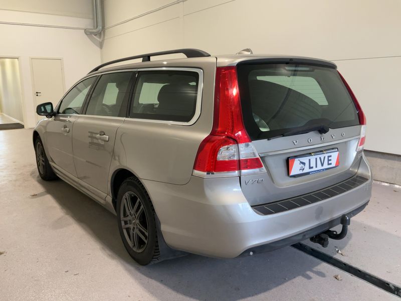 Volvo V70 2.0 D3 Momentum 2015 – снимка 6