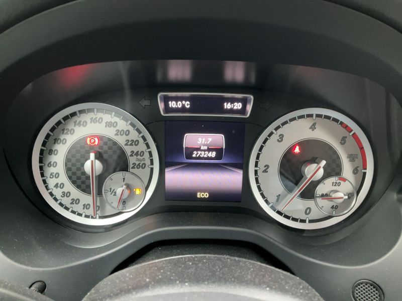 Mercedes-Benz A-Klasse A 200 CDI BlueEfficiency Urban 2013 – снимка 19
