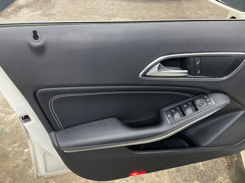 Mercedes-Benz A-Klasse A 200 CDI BlueEfficiency Urban 2013 – снимка 24