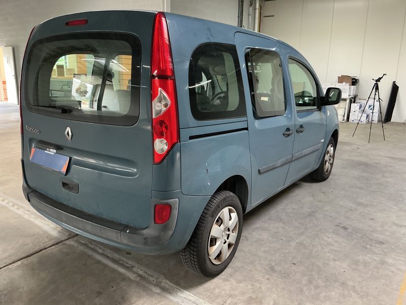 Renault Kangoo 1.5 dCi Happy Family 2010 – снимка 2