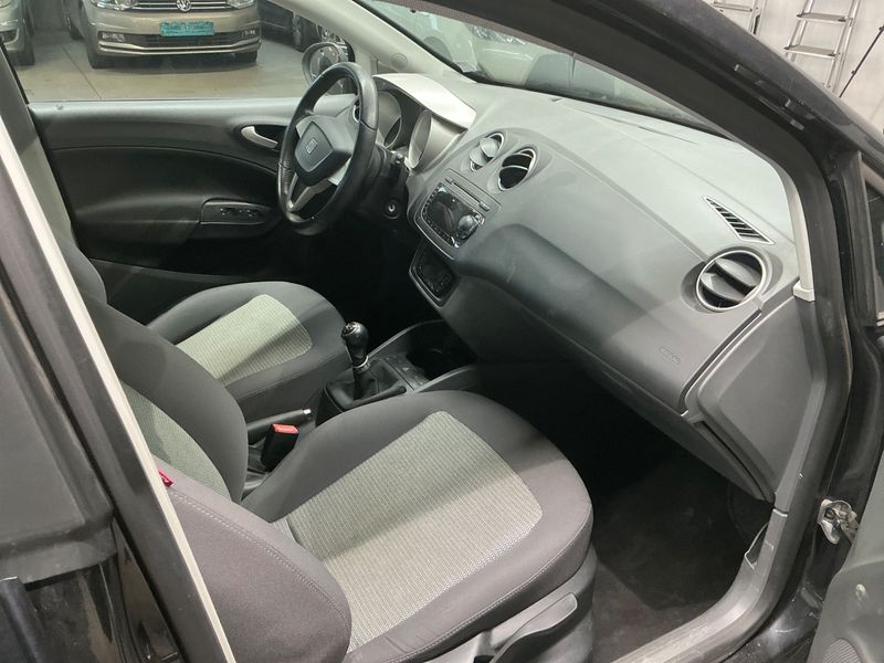 Seat Ibiza 1.6 TDI Stylance / Style 2010 – снимка 3