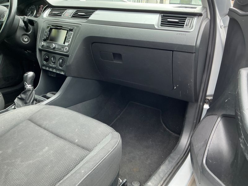 Skoda Rapid Spaceback 1.6 TDI 2015 – снимка 39