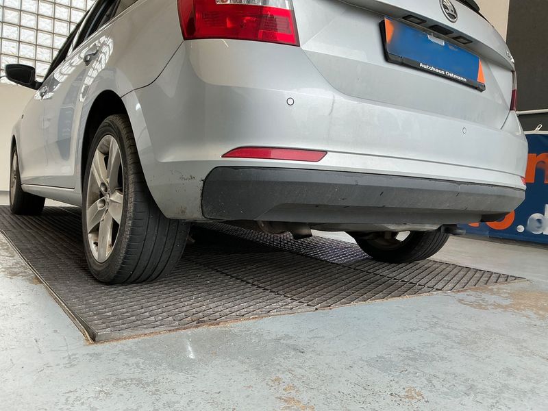 Skoda Rapid Spaceback 1.6 TDI 2015 – снимка 52