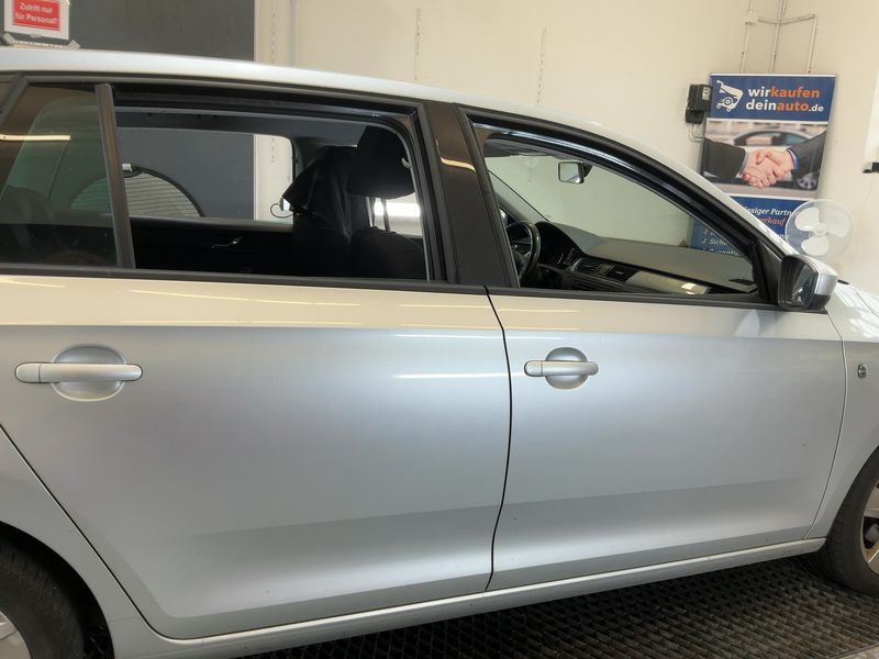 Skoda Rapid Spaceback 1.6 TDI 2015 – снимка 7