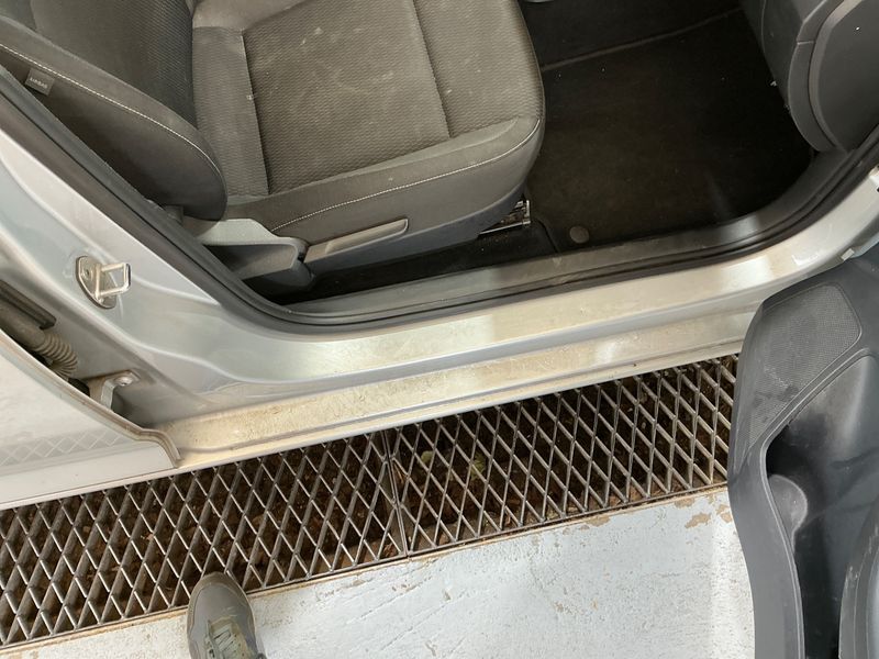 Skoda Rapid Spaceback 1.6 TDI 2015 – снимка 30