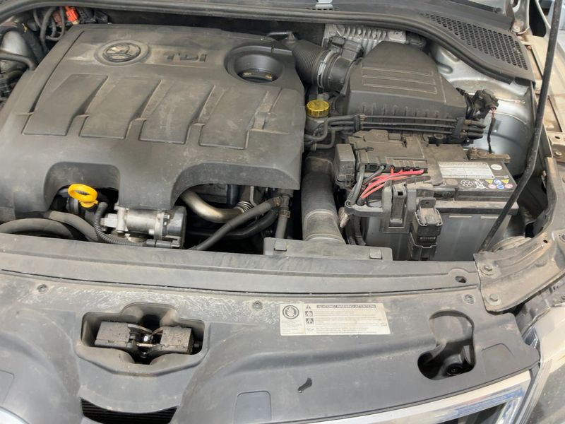 Skoda Rapid Spaceback 1.6 TDI 2015 – снимка 63