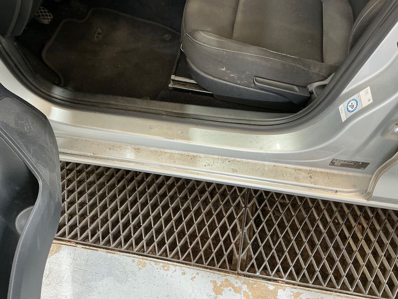 Skoda Rapid Spaceback 1.6 TDI 2015 – снимка 34