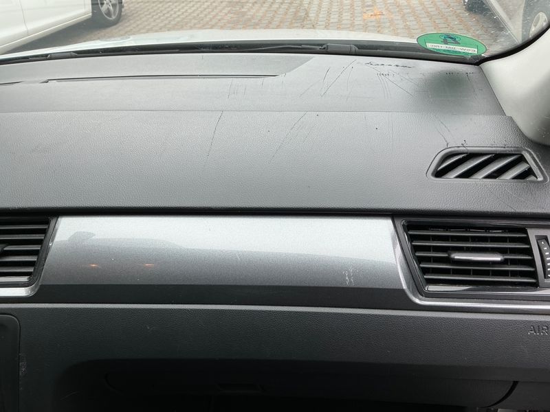 Skoda Rapid Spaceback 1.6 TDI 2015 – снимка 40