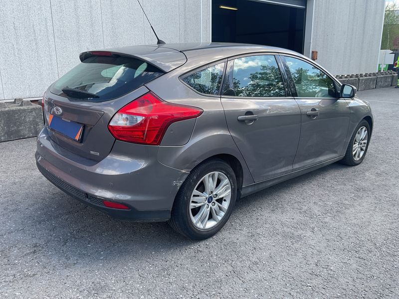Ford Focus 1.6 TDCi Trend 2013 – снимка 2