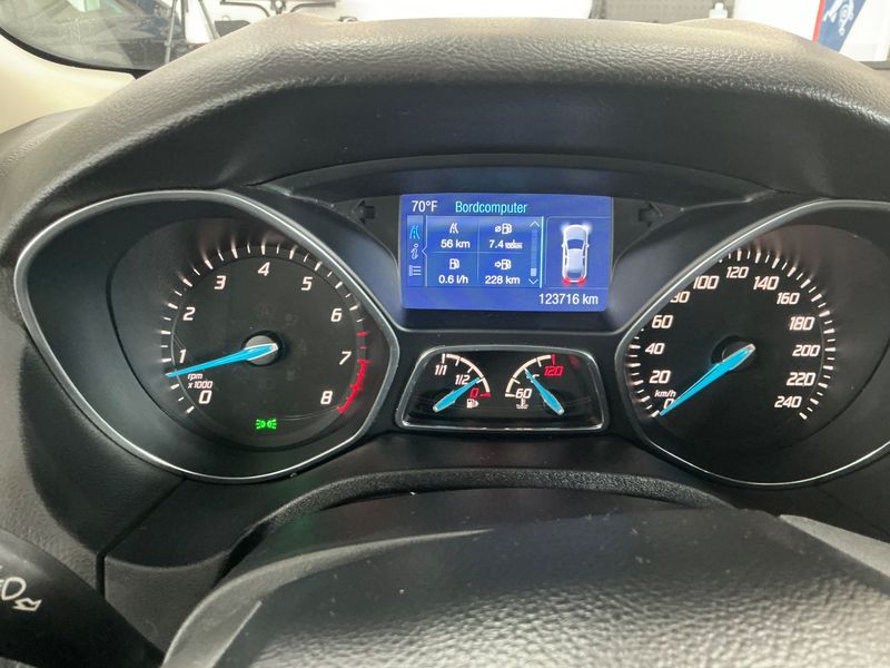 Ford Focus 1.0 EcoBoost SYNC Edition 2014 – снимка 4