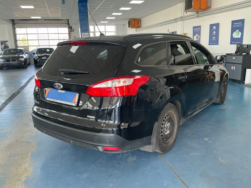 Ford Focus 1.0 EcoBoost SYNC Edition 2014 – снимка 2