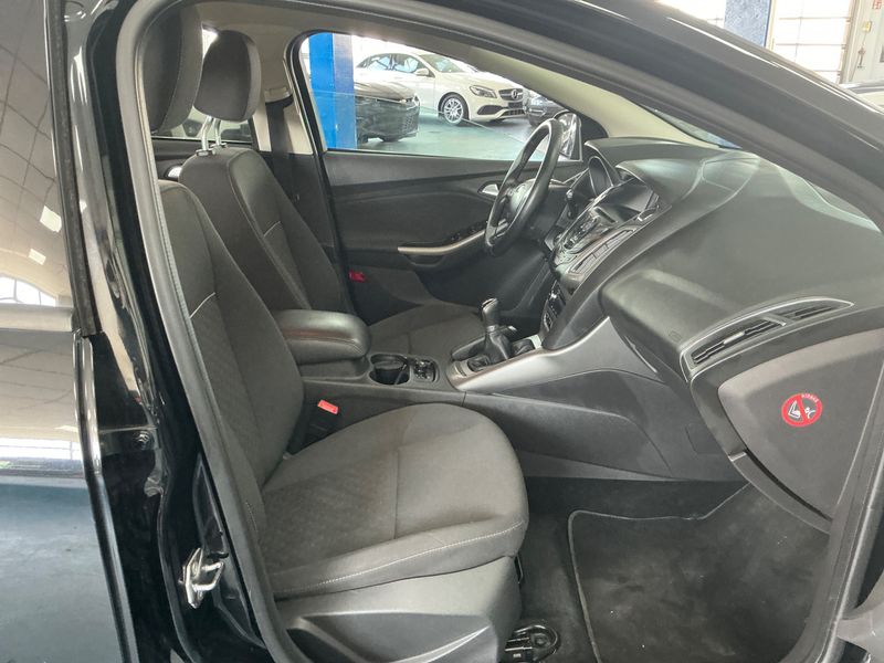 Ford Focus 1.0 EcoBoost SYNC Edition 2014 – снимка 3