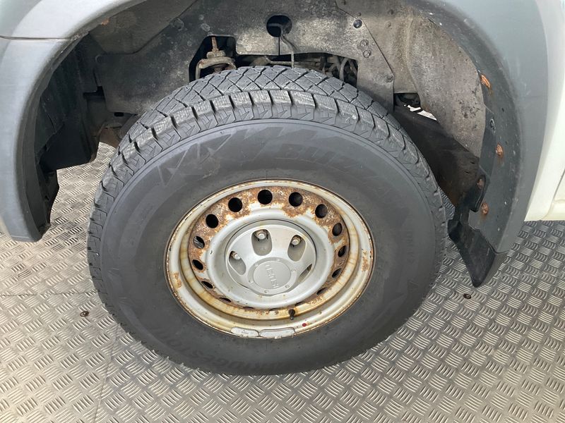 Isuzu D-MAX 2.5 Turbodiesel Double Cab Basis 4WD 2012 – снимка 30