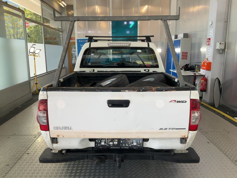Isuzu D-MAX 2.5 Turbodiesel Double Cab Basis 4WD 2012 – снимка 7