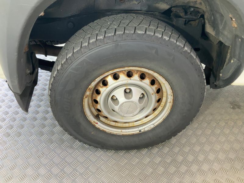 Isuzu D-MAX 2.5 Turbodiesel Double Cab Basis 4WD 2012 – снимка 9