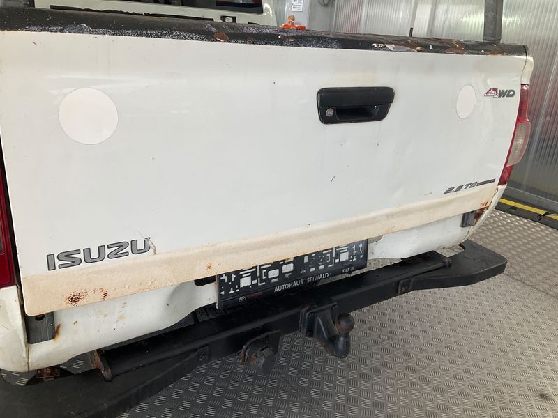 Isuzu D-MAX 2.5 Turbodiesel Double Cab Basis 4WD 2012 – снимка 42