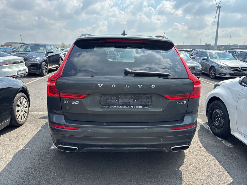 Volvo XC60 2.0 D4 R-Design 2WD 2019 – снимка 4