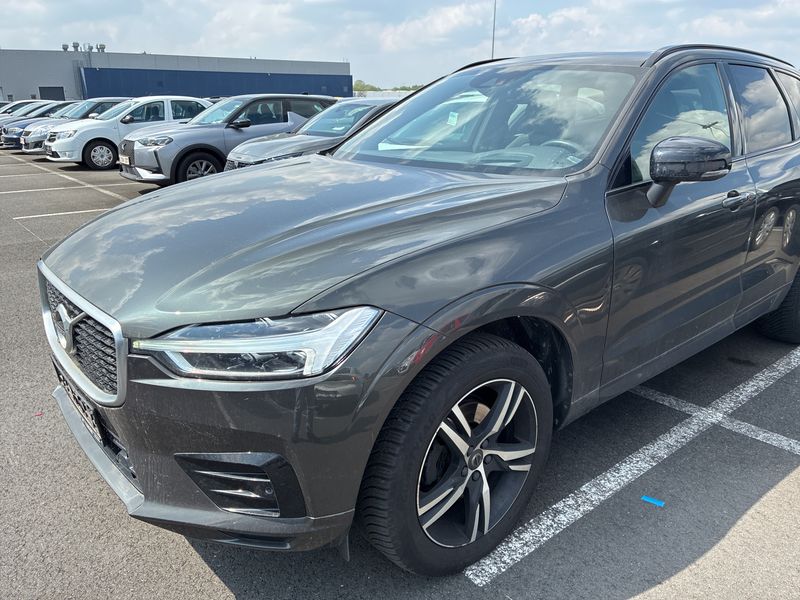 Volvo XC60 2.0 D4 R-Design 2WD 2019 – снимка 2