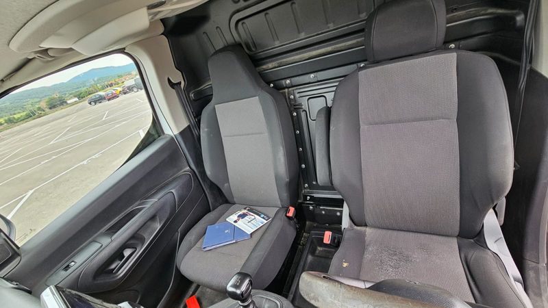 Peugeot Partner 1.2 PureTech Premium L1 2021 – снимка 9