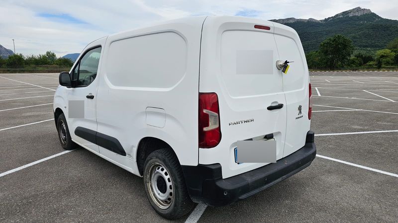 Peugeot Partner 1.2 PureTech Premium L1 2021 – снимка 3