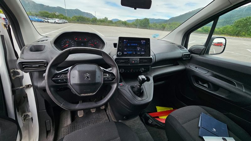 Peugeot Partner 1.2 PureTech Premium L1 2021 – снимка 10